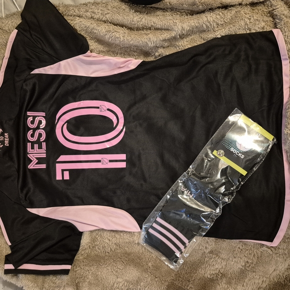 MESSI SOCCER UNIFORM!!!! Kids Black and Pink Sports Matching Set - Picture 2 of 7